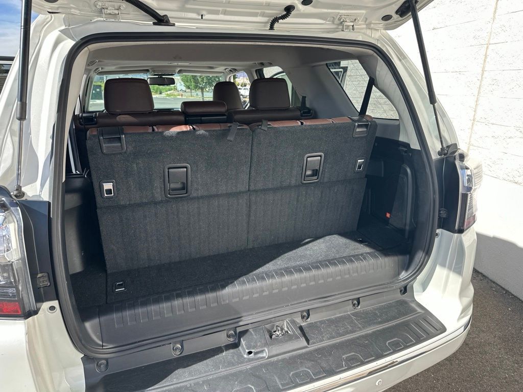 Main image 8