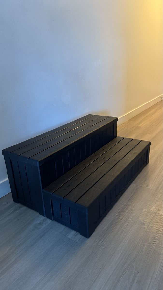 Main image 3