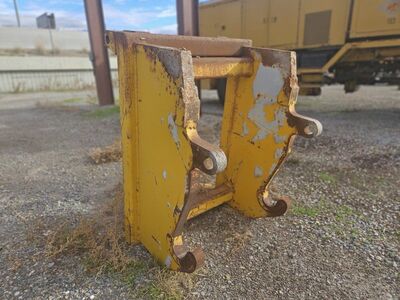 GRADER PLOW MOUNT