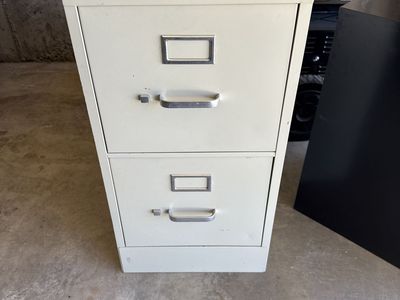 Vintage S.O.S. Steel 2-Drawer Filing Cabinet - Beige/Cream Letter Size Office Storage 15“ wide , 27 “ long , 29 “ tall
