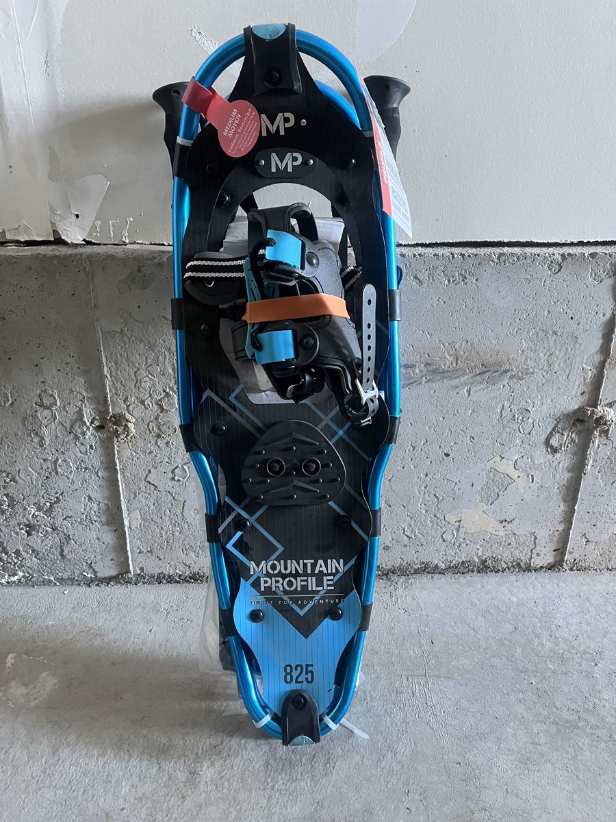 Mountain Profile 825 Snowshoes Medium 8 x 25 Inch Blue - New with Tags
