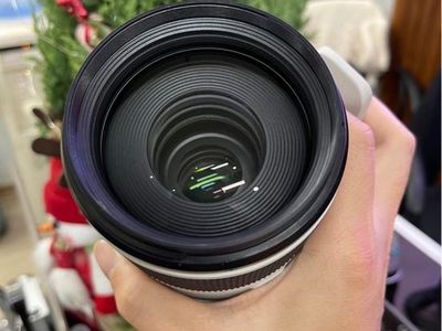 Canon rf 70-200 f4 1200$, EF 100mm F2.8 600$