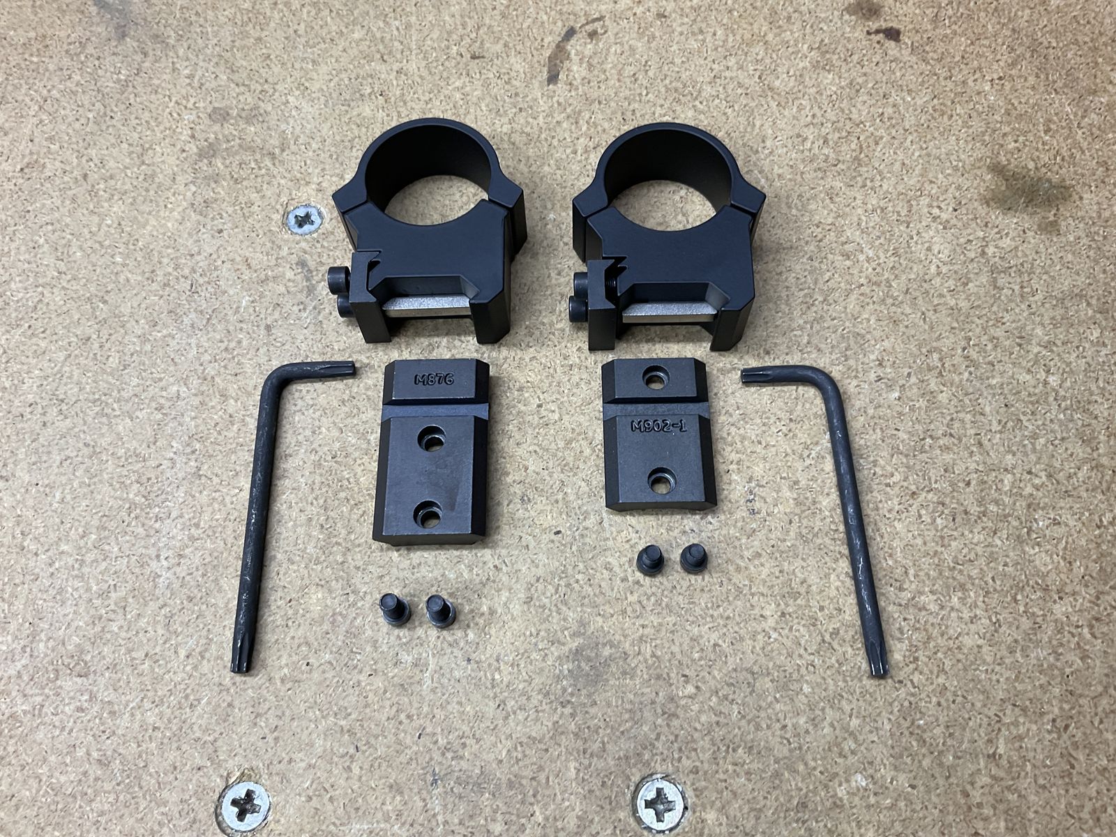 Leupold Rifle Scope Mounts Remington 700. 1" Matte High. NEW