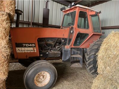 Allis Chalmers 7045