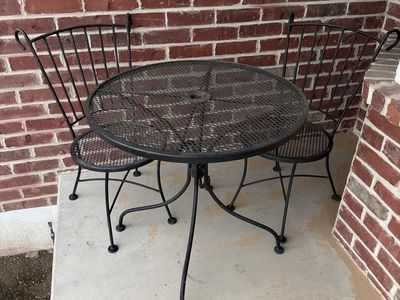 Outdoor Patio Table & Chairs Set
