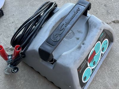 Schumacher SpeedCharge 75 Amp 12V Battery Charger and Engine Starter