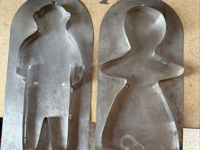 Vintage, Mr& Mrs Gingerbread molds, 14”