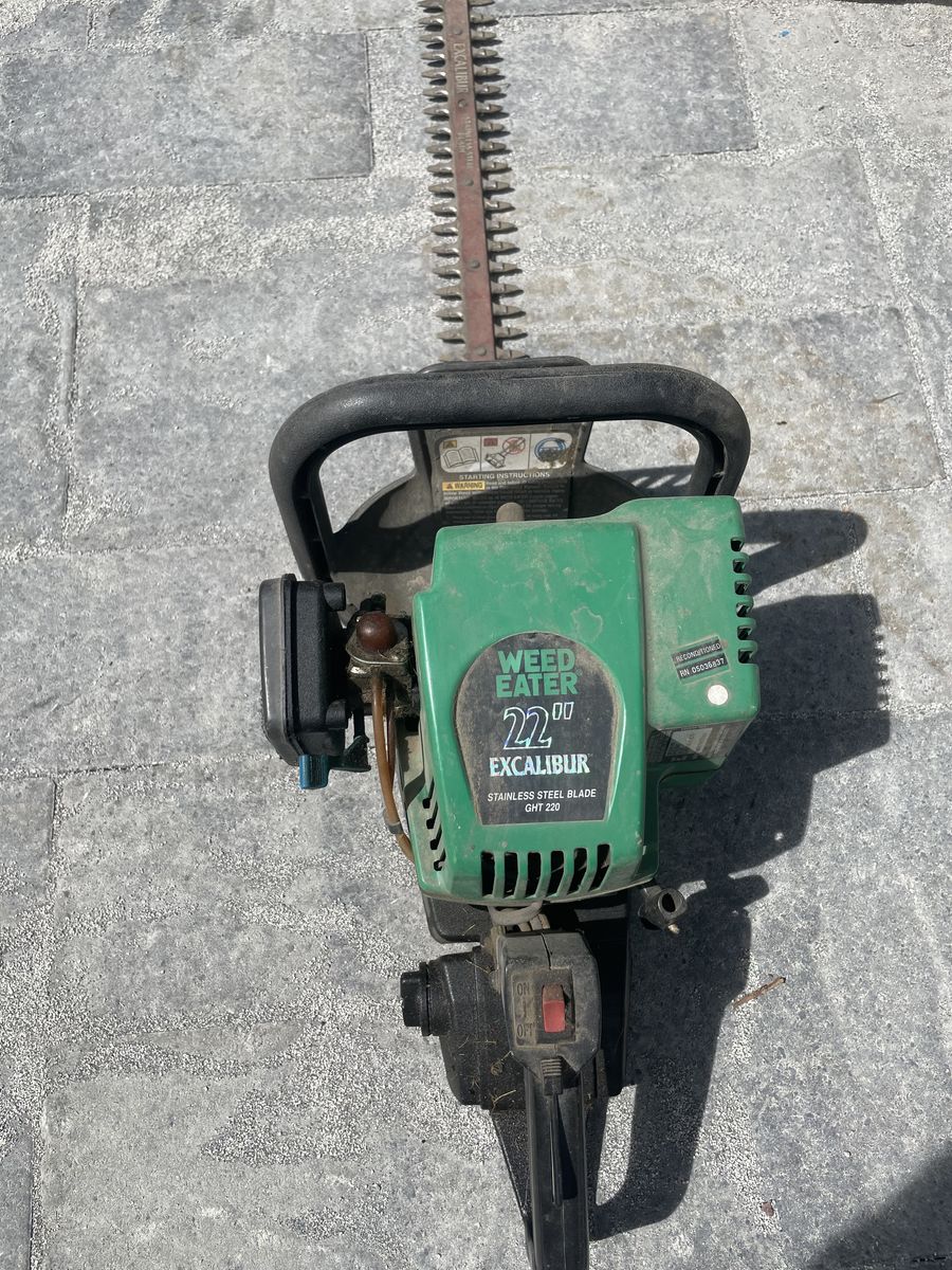 Gas bush tree trimmer