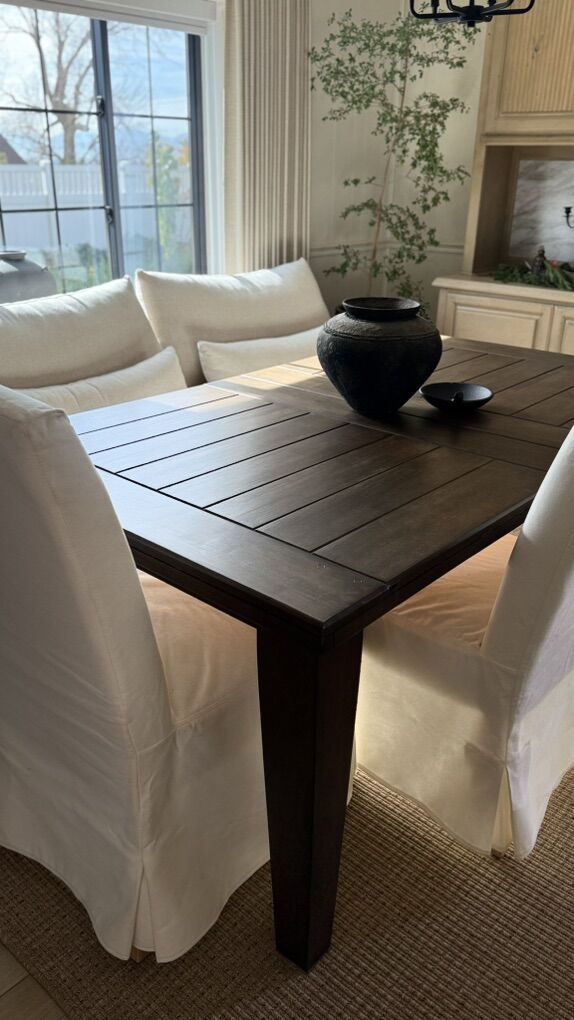 Beautiful solid Wood Dining Table