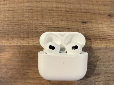 AirPods gen 3