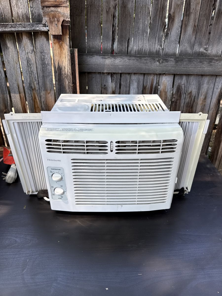 Frigidaire Window Air Conditioner - Compact AC Unit with Manual Controls