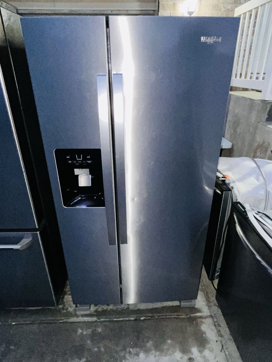 $650 OBO GOOD FRIDGE WHIRLPOOL SIDE BY SIDE STAINLESS 33”