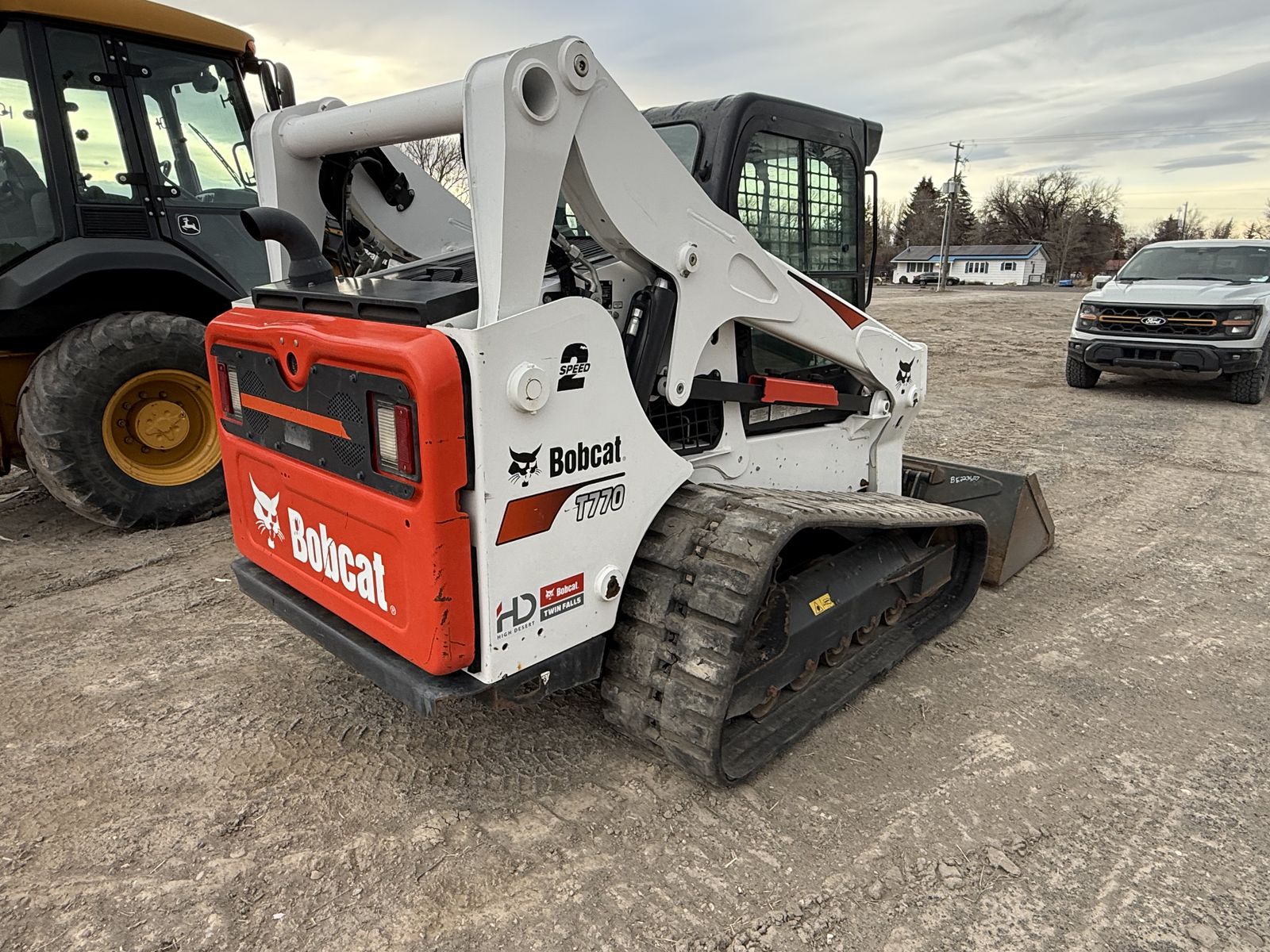 2023 T770 Bobcat Tracked Skid Steer