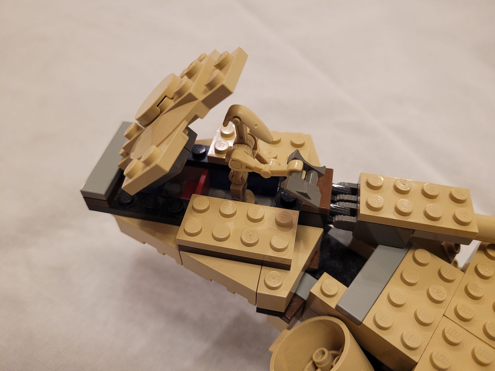 Main image 4