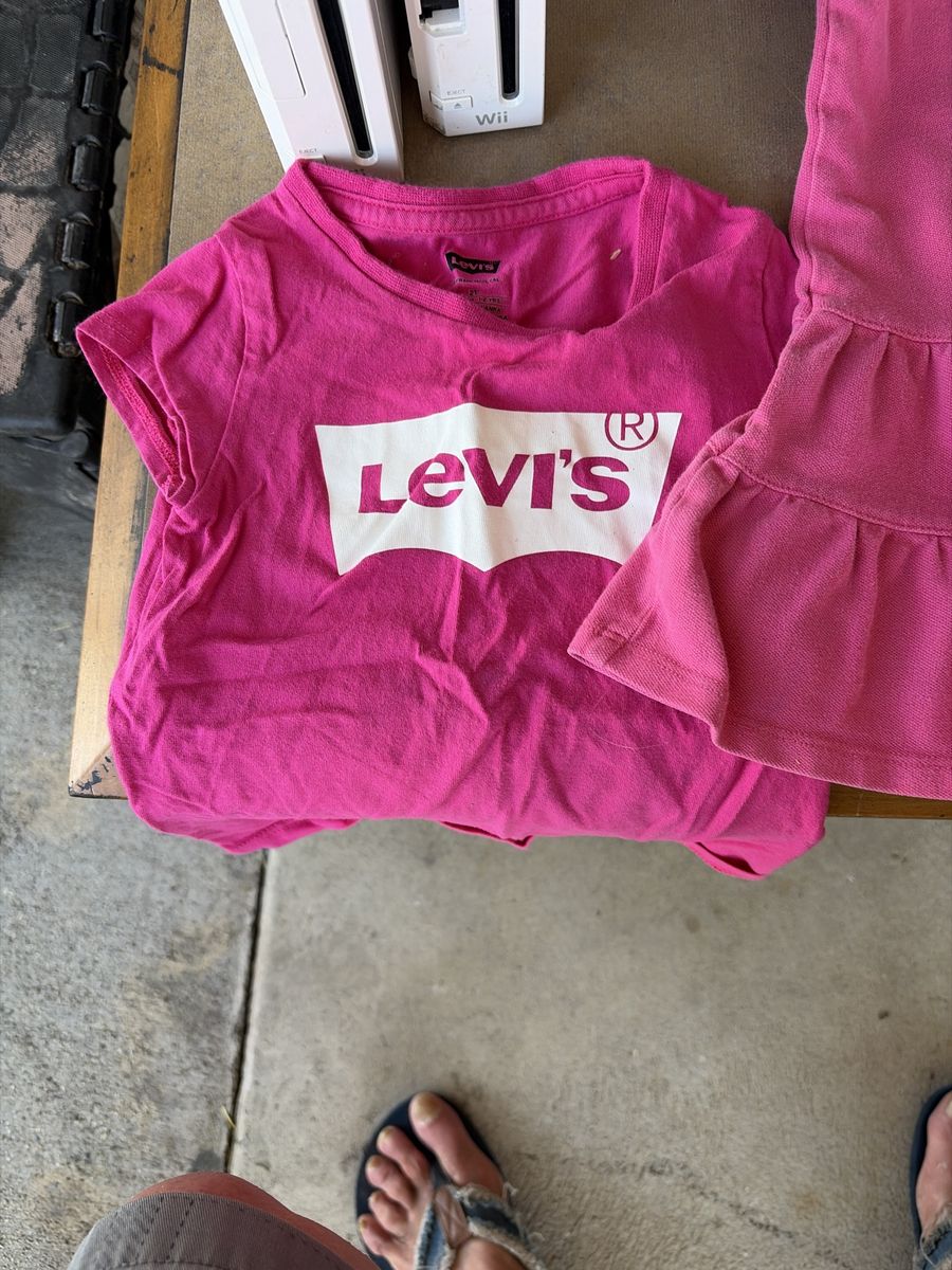 Levi's Girls Pink Logo Short Sleeve T-Shirt Size 2T