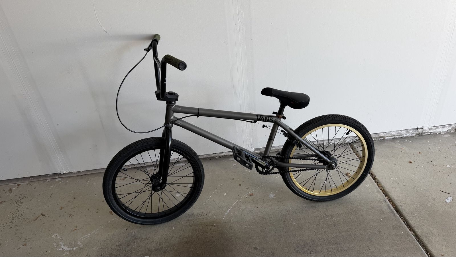 21 in. BMX bike