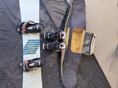 Nitro Storm 62 Snowboard w/ Bindings/Boots/Cover