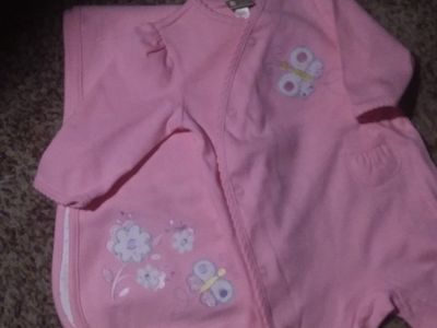 PINK BUTTERFLY PAJAMAS 6-9 MONTHS + BLANKET