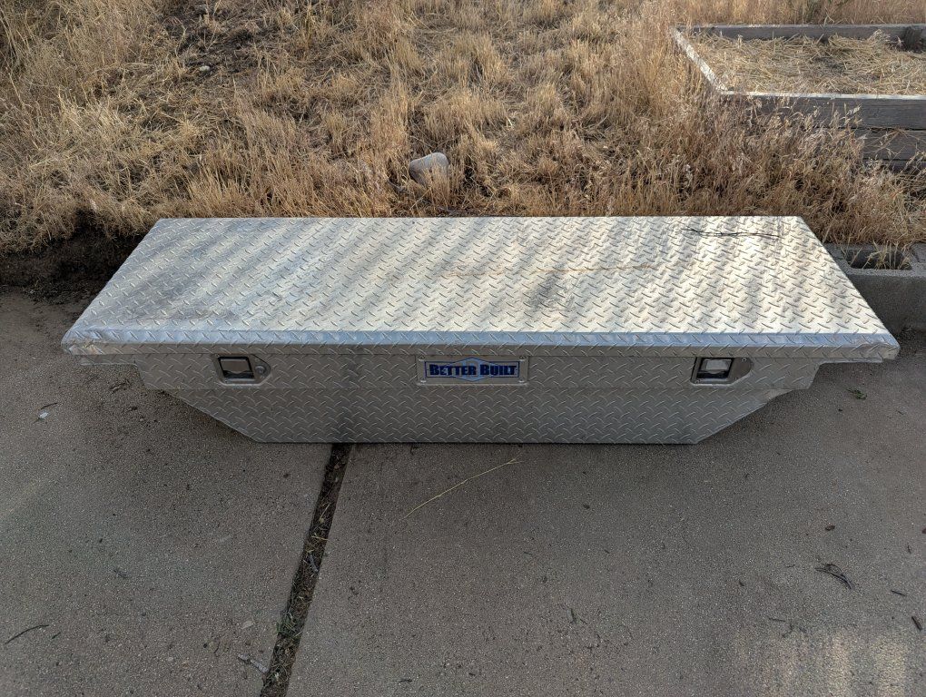Better Built 73012112 Aluminum Diamond Plate Truck Tool Box - 55 inch, Crossover Style