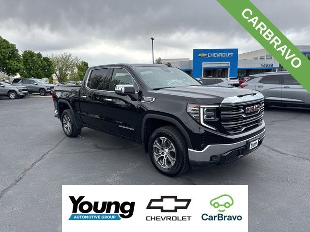 2025 GMC 1500 SLT