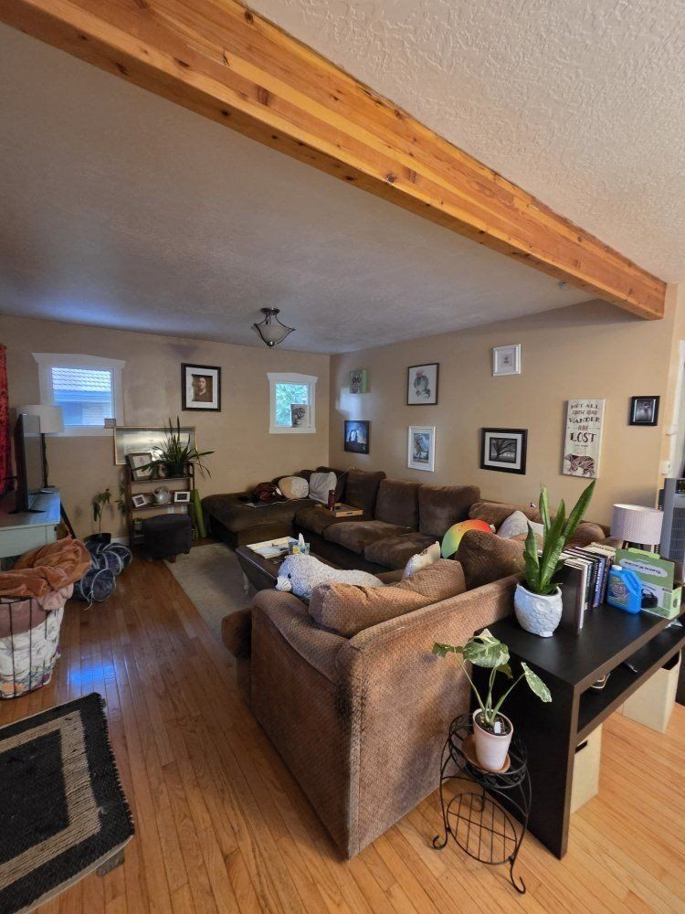 Historic Sugarhouse Room for Rent - All female* household - NO SMOKING OR VAPING