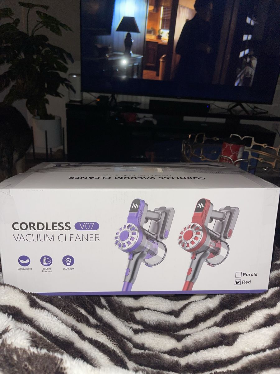 Cordless vacuum