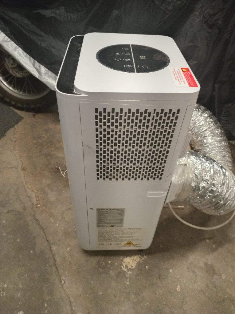 Portable Air Conditioner, Needs Repair