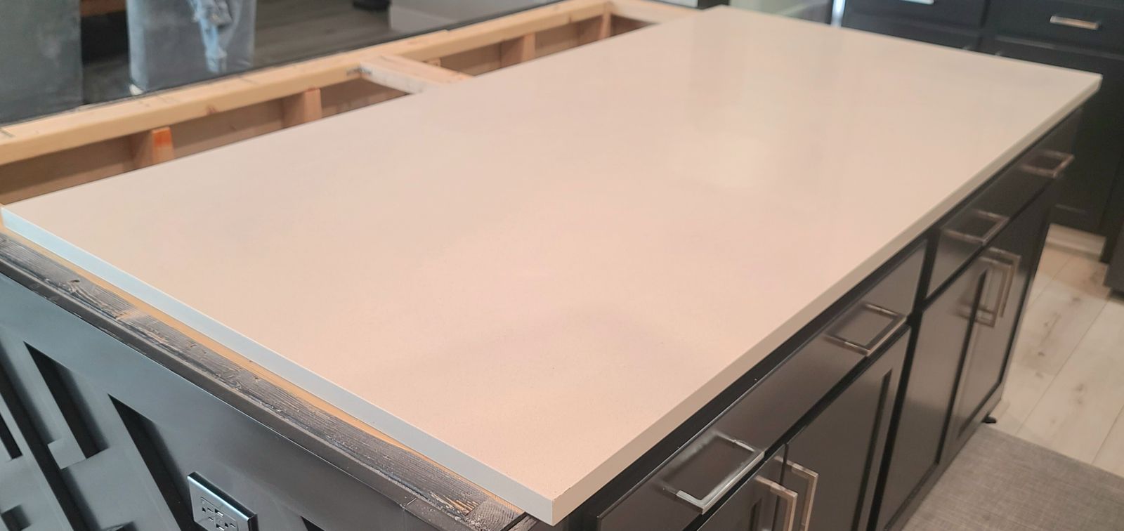 Quartz countertop 37 1/2 x 74 1/2