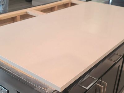 Quartz countertop 37 1/2 x 74 1/2
