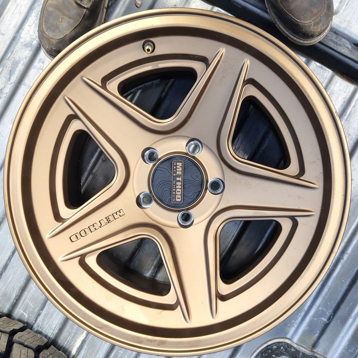 Spare jeep wheel 17x9