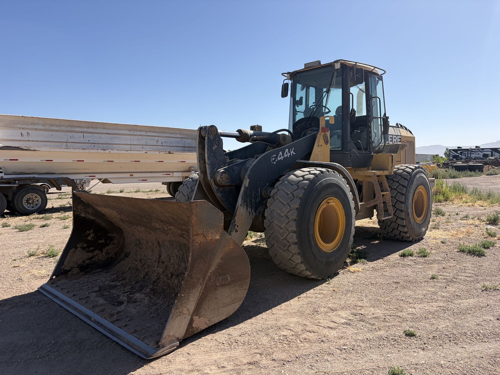 2009 John Deere 644K Wheel Loader with 4.25 Yd Bucket and Quick Coupler