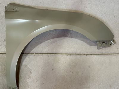 13-17 CADILLAC XTS right front passenger side fender