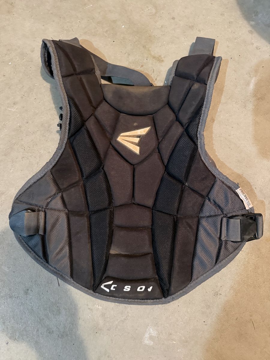 Easton Prowess Chest Protector Softball