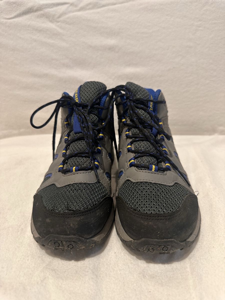 Merrell youth size 2 gray mesh/Leather waterproof hiking boots