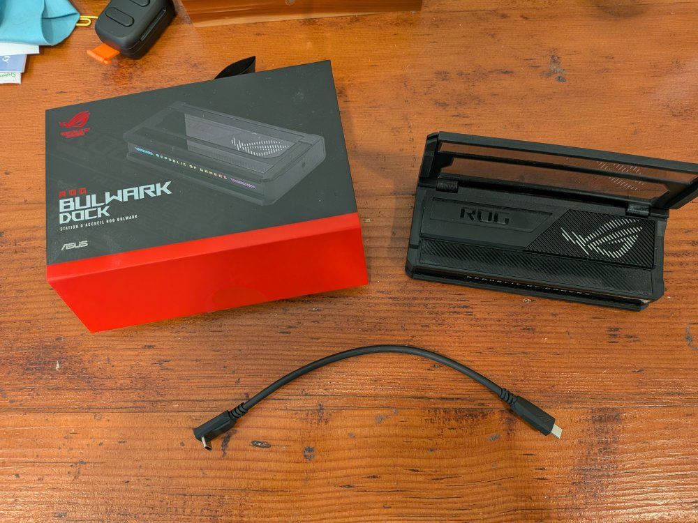 ROG Bulwark Gaming Dock