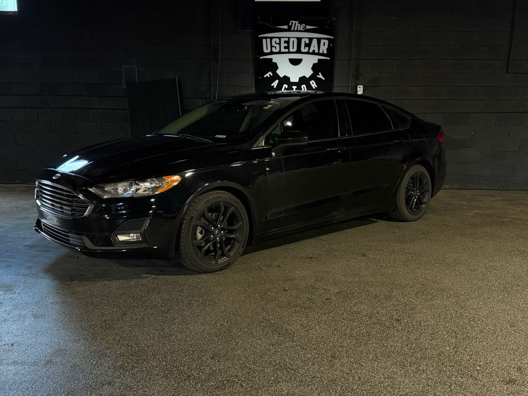2020 Ford Fusion SE