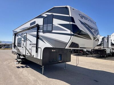 NEW ARRIVAL! 2025 GENESIS SUPREME 28CRT W/ LIFETIME WARRANTY