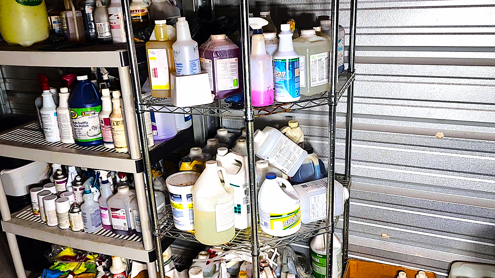 Tons of cleaning\Janitorial Business Equipment