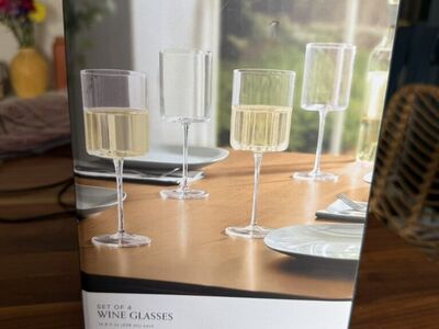 Soho Loft Modern Wine Glasses