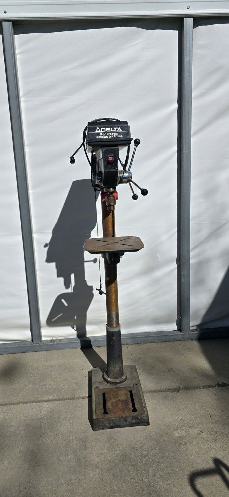 Delta Heavy Duty Drill Press 17-900 Floor stand