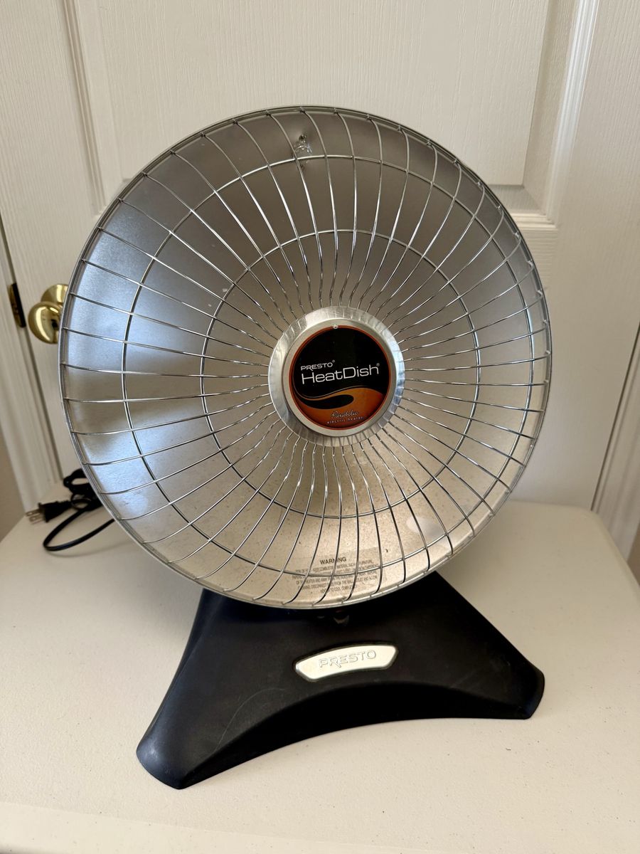 Presto Heat Dish Space Heater