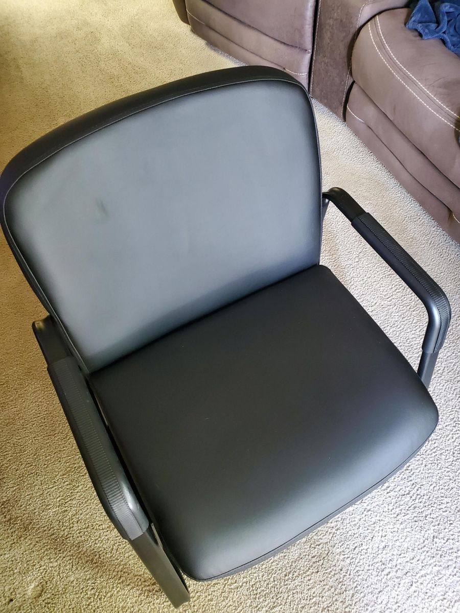 (2) Lorell Big And Tall Office Guest Chairs