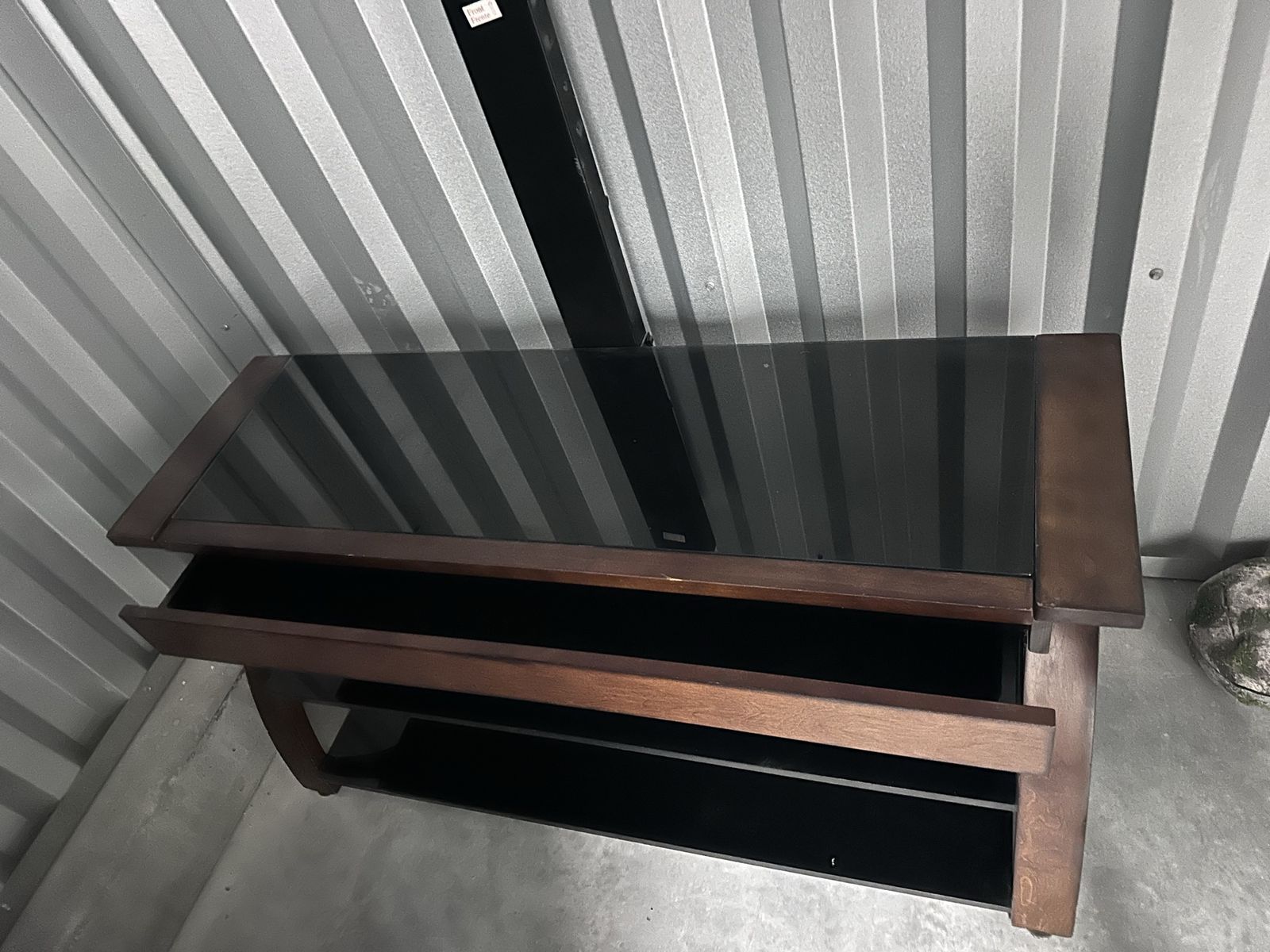 Main image 3