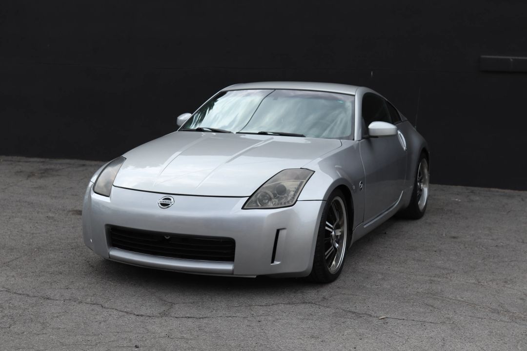 2004 Nissan 350 Touring