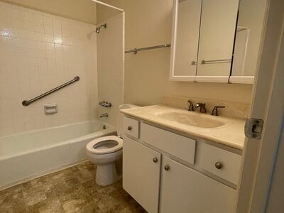 Quiet Cottonwood Heights Midvale 2 bedroom Apartment(NO HIDDEN FEES!)