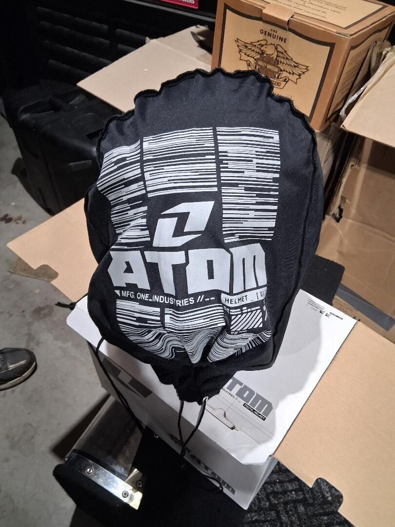 atom helmet size medium like new