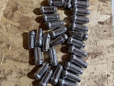 M14x1.5 lug nuts