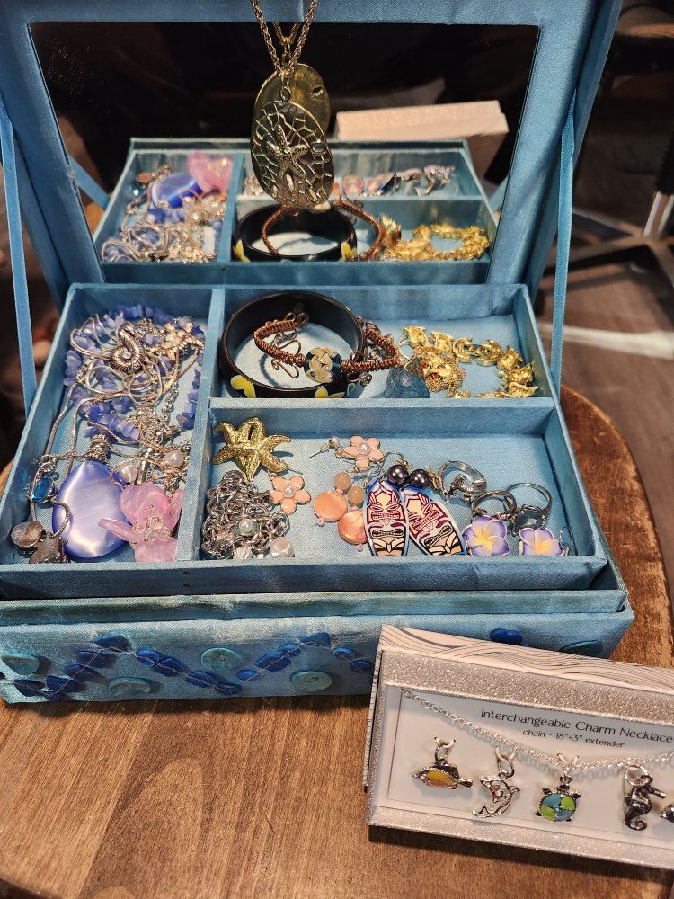 blue ocean/beachy jar