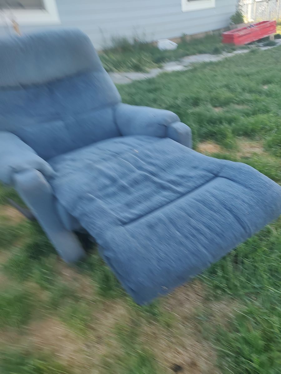 Free recliner