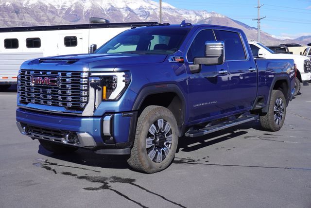 2025 GMC Sierra 3500HD Denali